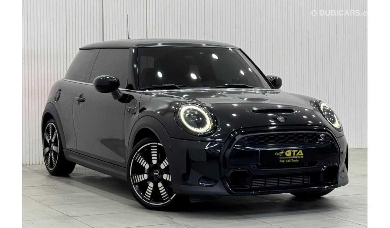 ميني كوبر إس 2023 Mini Cooper S, Jan 2027 Mini Warranty, 2026 Mini Service Pack, Very Low Kms, GCC