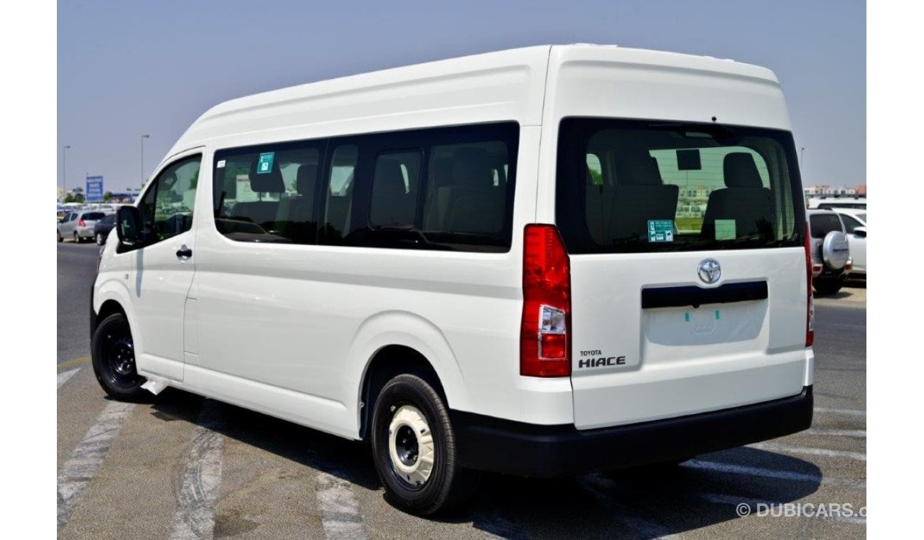 تويوتا هاياس Highroof 2.8L Diesel 13 Seater Manual Transmission