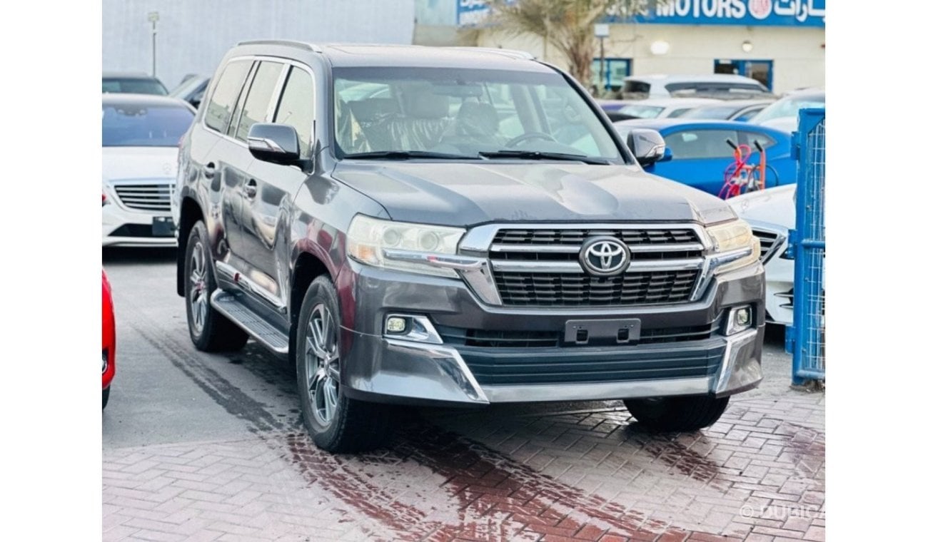 Toyota Land Cruiser GXR