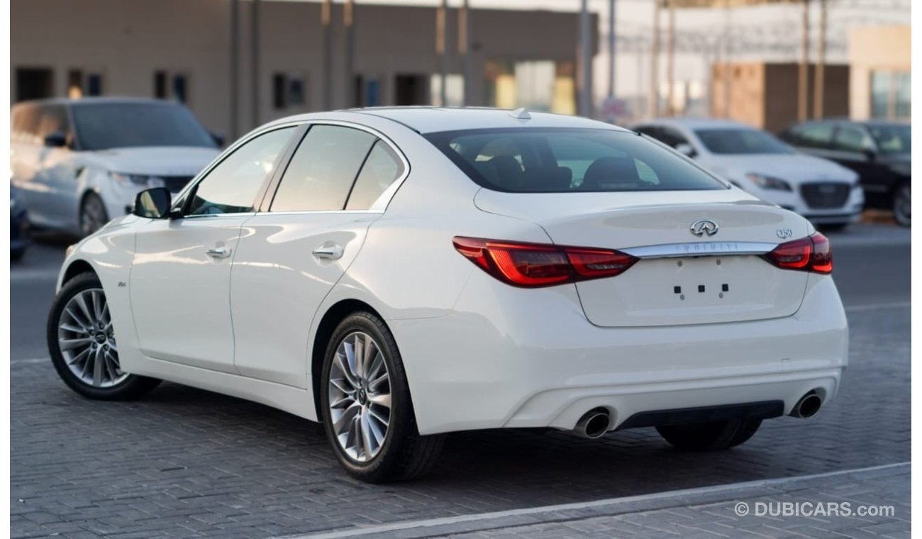 إنفينيتي Q50