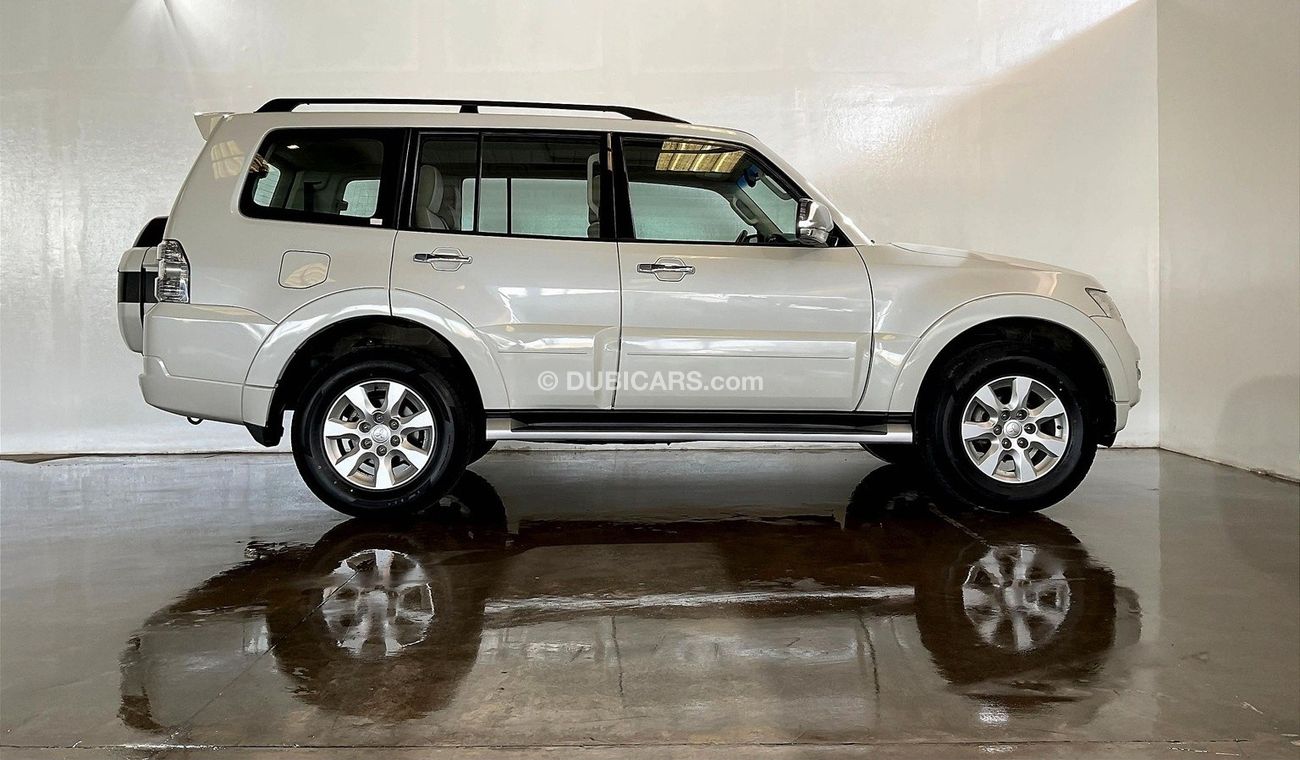 Mitsubishi Pajero GLS Midline w/sunroof