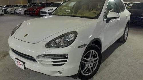 Porsche Cayenne Std PORSCHE CAYENNE 3.6L 2012, WITH BOSE SOUND SYSTEM, SPORTS CHRONO PACKAGE AND MORE…