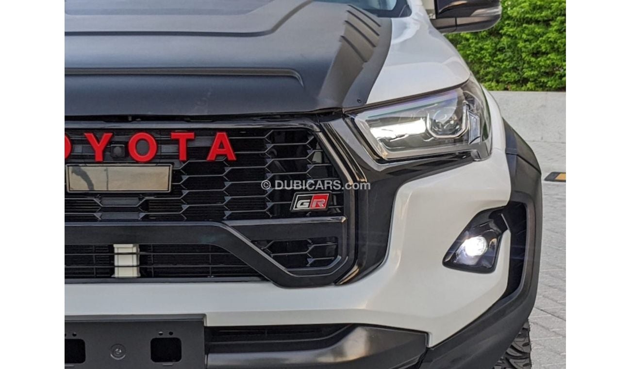 Toyota Hilux Toyota hilux 2021 model LHD facelift to 2024 white color