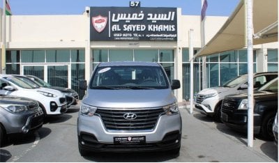 Hyundai H-1 Mid Base ACCIDENTS FREE - GCC - AUTOMATIC GEARBOX - PERFECT CONDITION INSIDE OUT