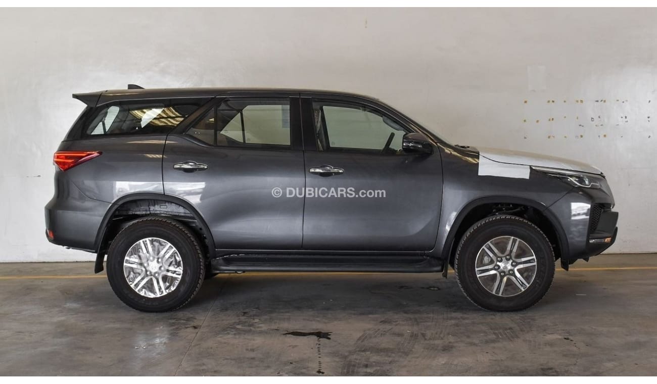 Toyota Fortuner 2023 Toyota Fortuner 2.7 4X4 Low 17 AL - Grey inside Chamois | Export Only