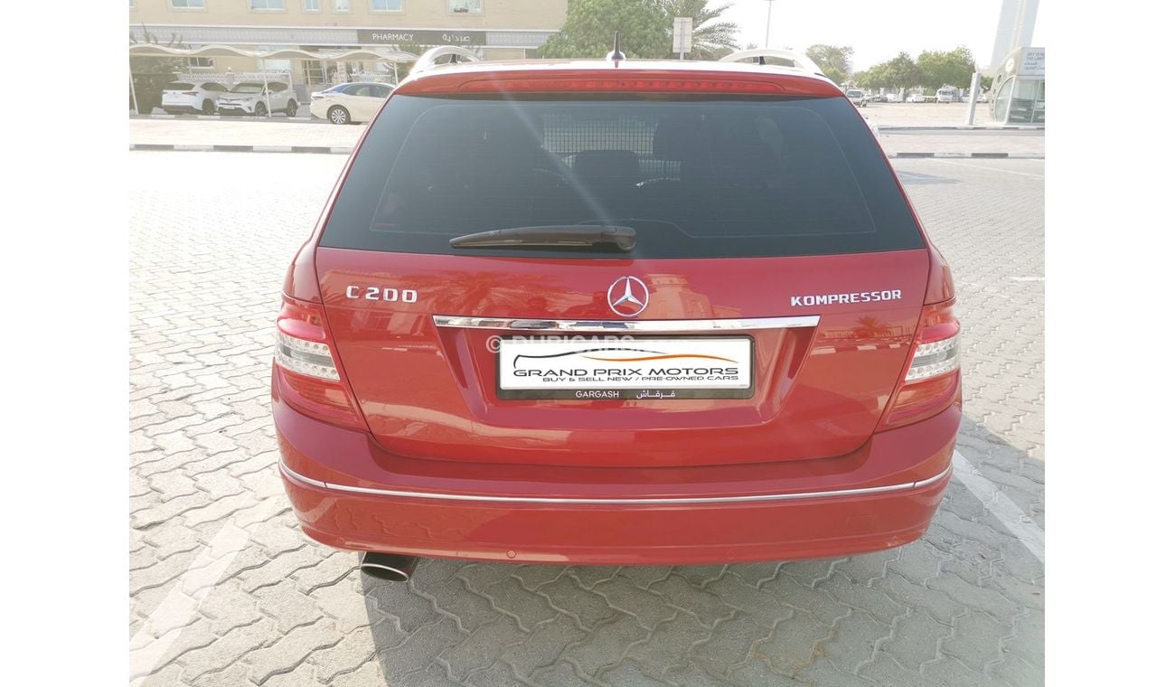 مرسيدس بنز C200 Mercedes C200 Elegance Station Wagon V4 2.0L GCC 2009 Model In Perfect Condition