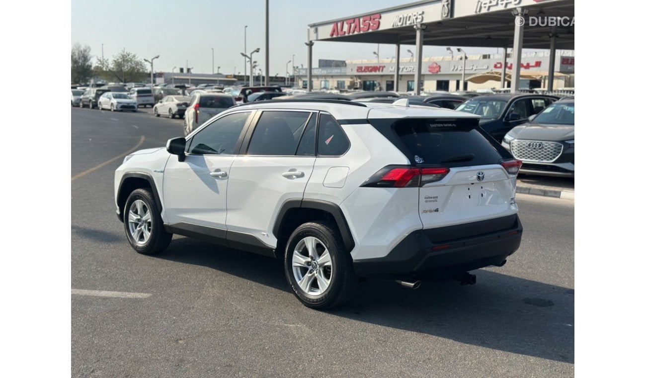 تويوتا راف ٤ TOYOTA RAV4 Hybrid XLE