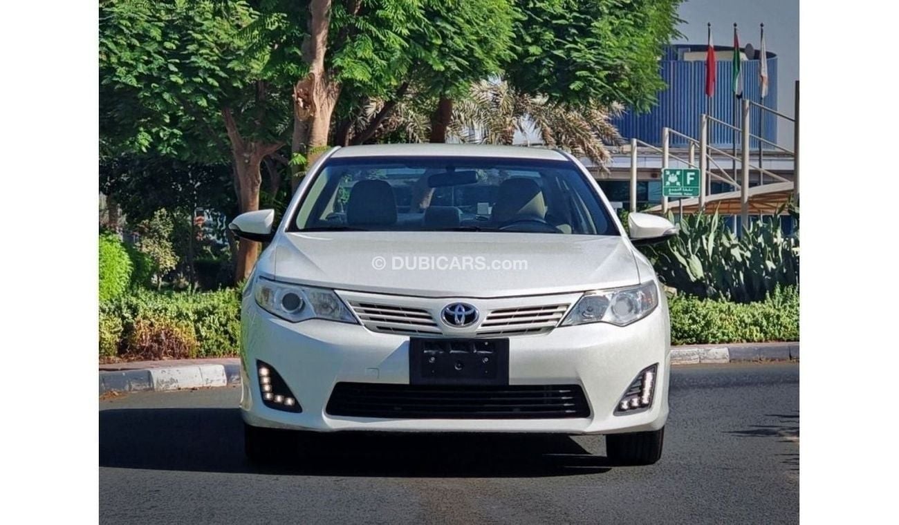 Toyota Camry S+ 2.5L-4CYL Excellent condition - Leather Interior