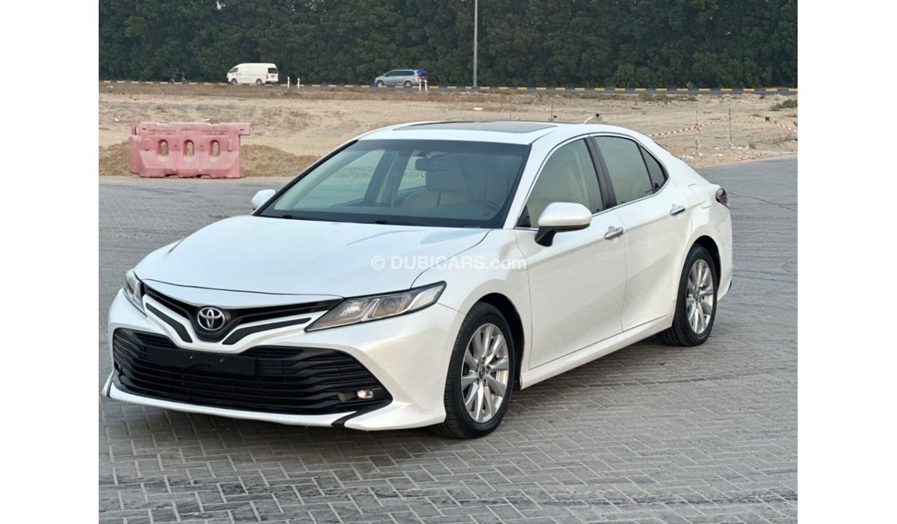 Toyota Camry LE 2.5L (204 HP) MODEL 2018 GCC CAR PERFECT CONDITION INSIDE AND OUTSIDE FULL OPTION SUN ROOF