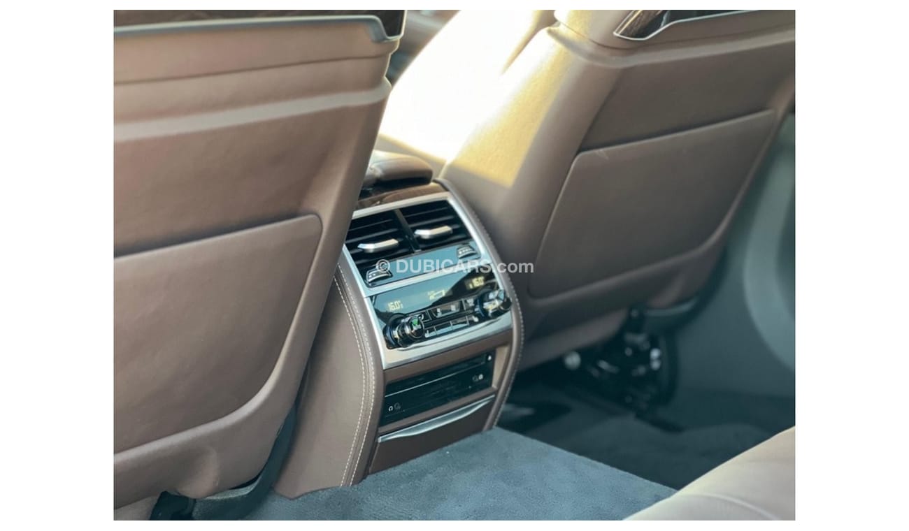 BMW 750Li Luxury Plus