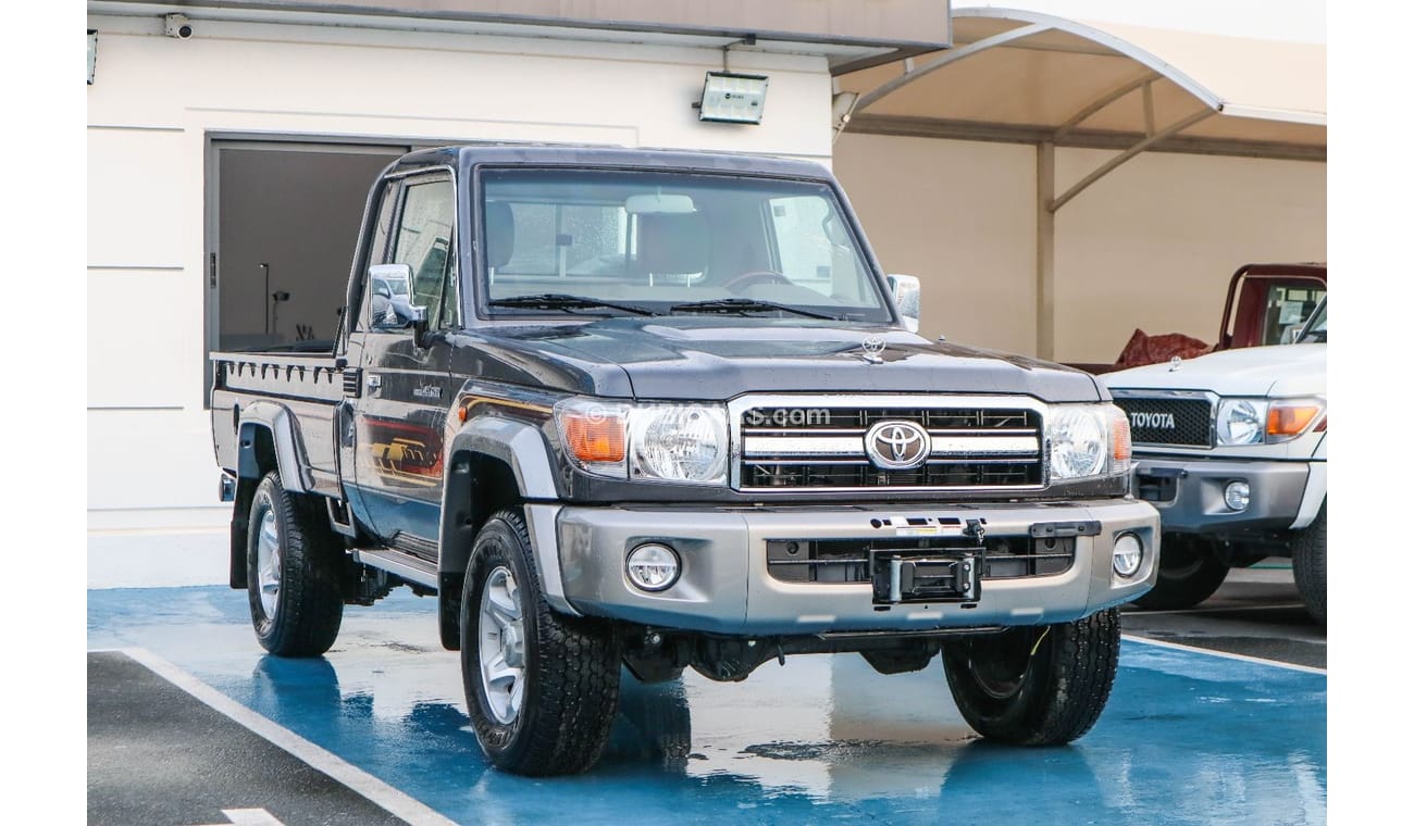 Toyota Land Cruiser Pick Up 2023 MODEL TOYOTA LAND CRUISER 79 SINGLE CAB PICKUP LX V6 4.0L PATROL 4WD MANUAL