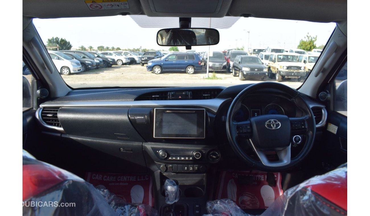 Toyota Hilux SR Toyota Hilux 2018 White Diesel Full Option