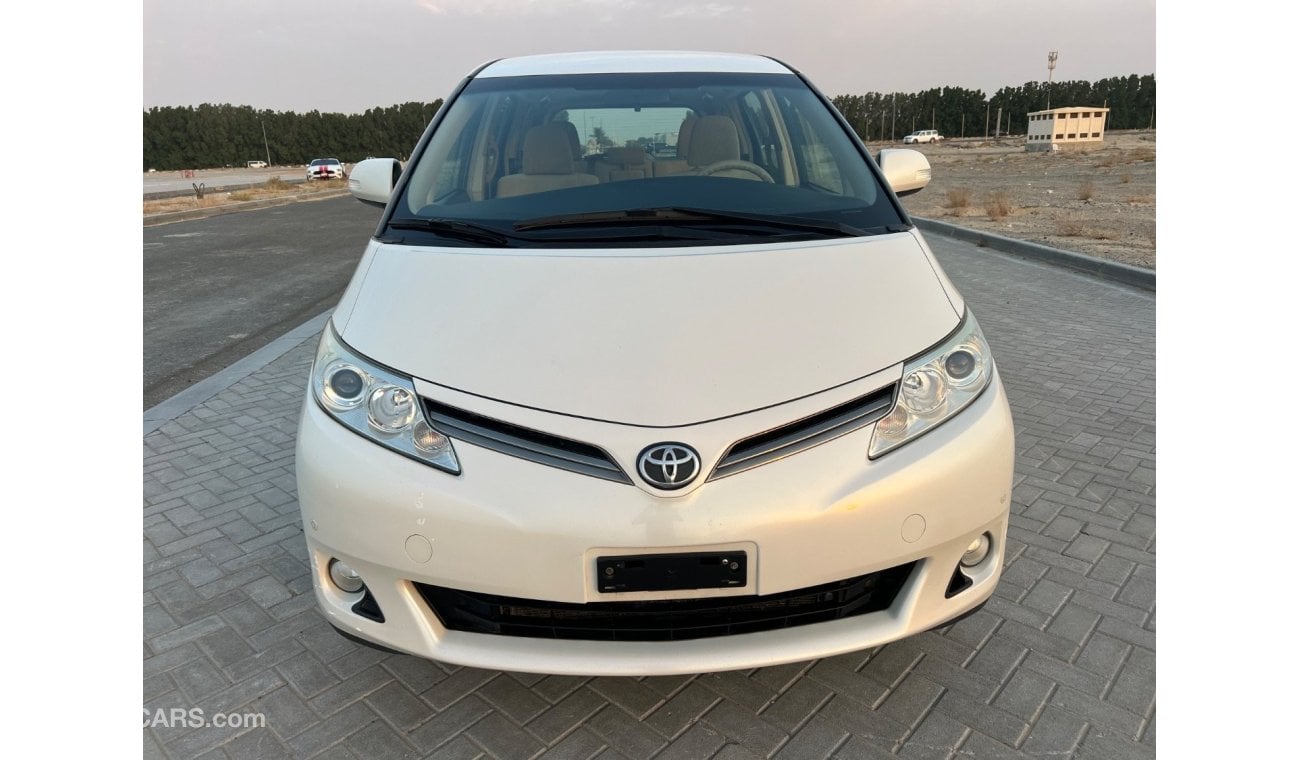 Toyota Previa SE