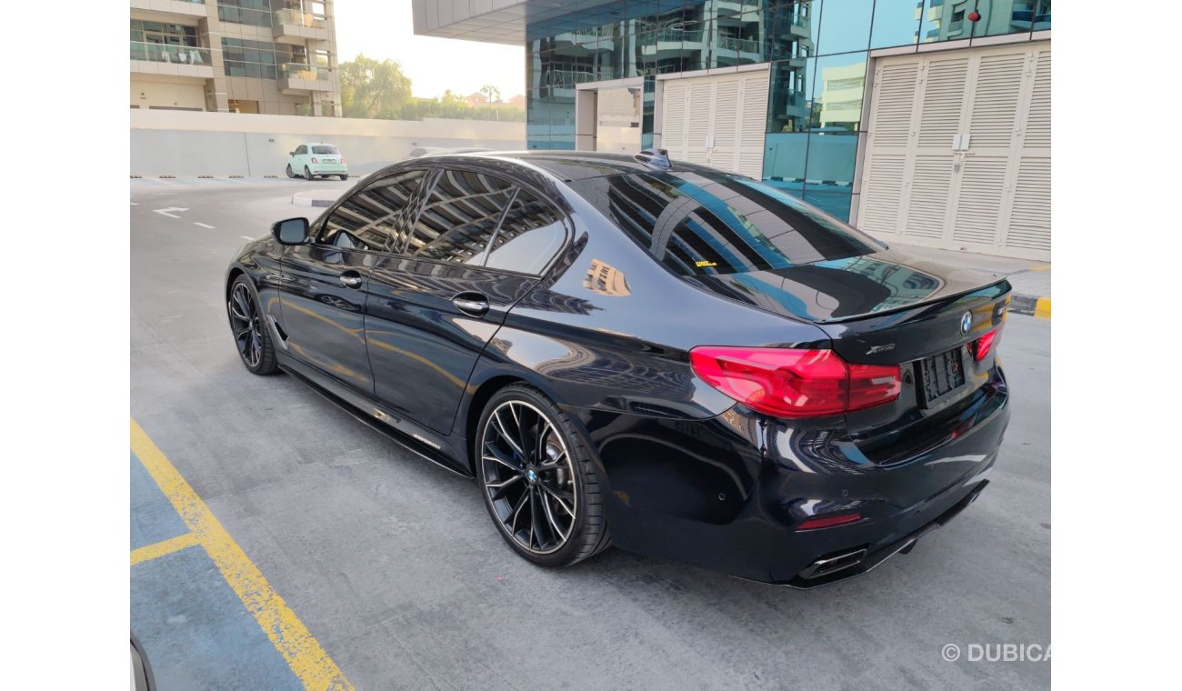 بي أم دبليو M550i