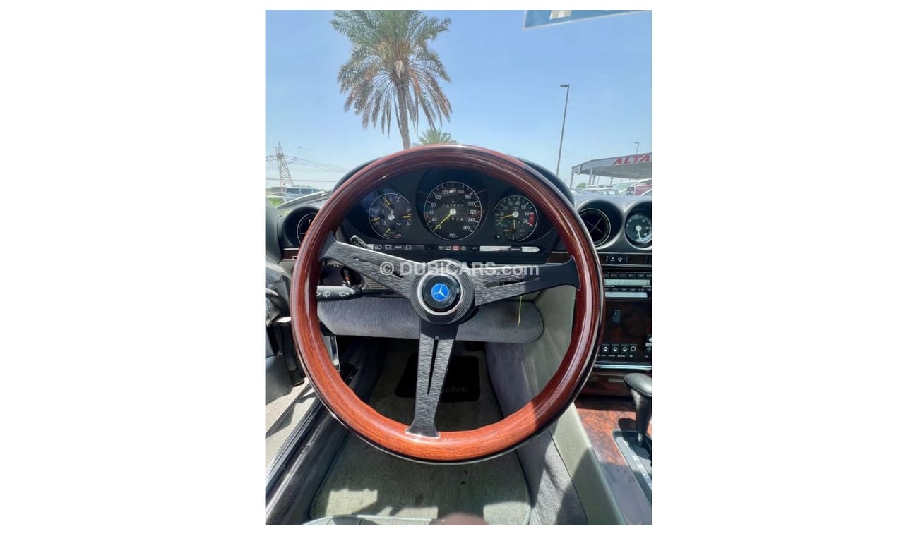 مرسيدس بنز 560 CLASSIC MERCEDES BENZ SL 560 1986