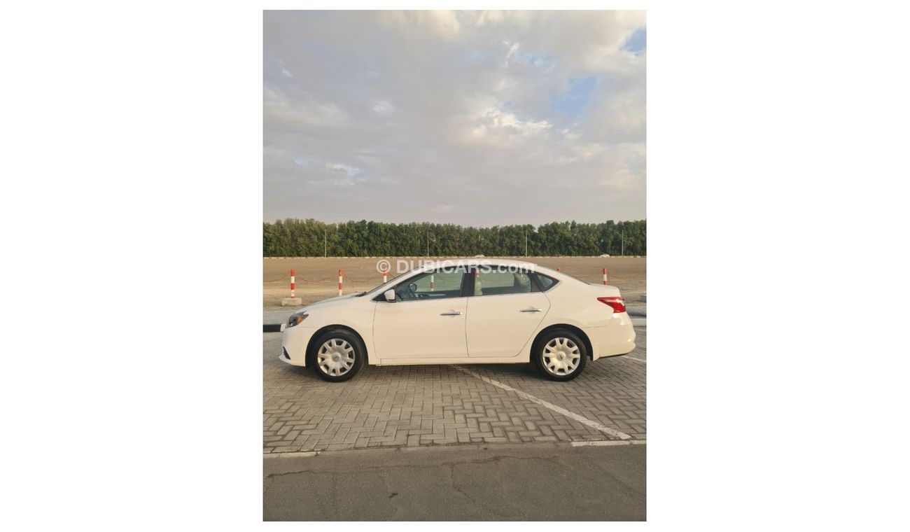 نيسان سنترا 2017 Nissan Sentra S (B17), 4dr Sedan, 1.8L 4cyl Petrol, Automatic, Front Wheel Drive