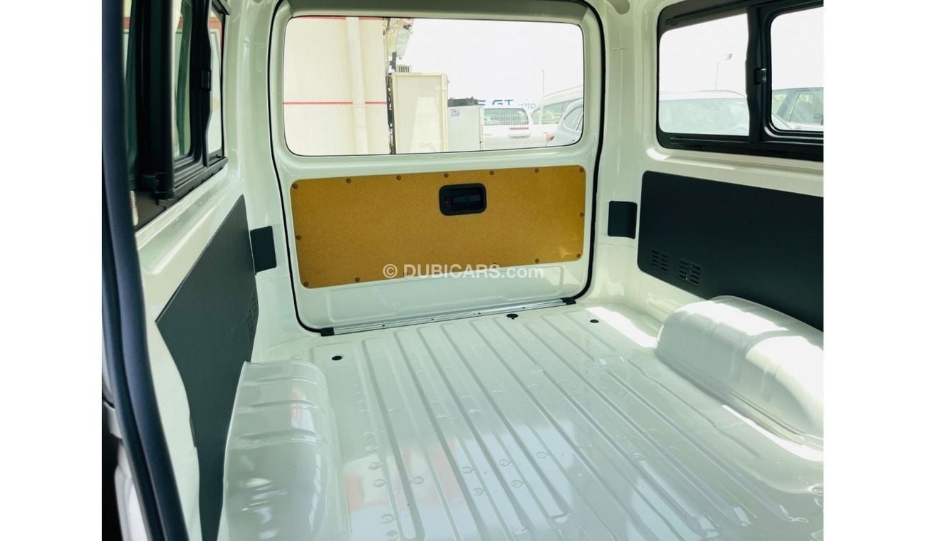 Toyota Hiace TOYOTA HIACE 2.5L CARGO GLASS VAN STD ROOF OLD SHAPE 2023 export price 89000 aed