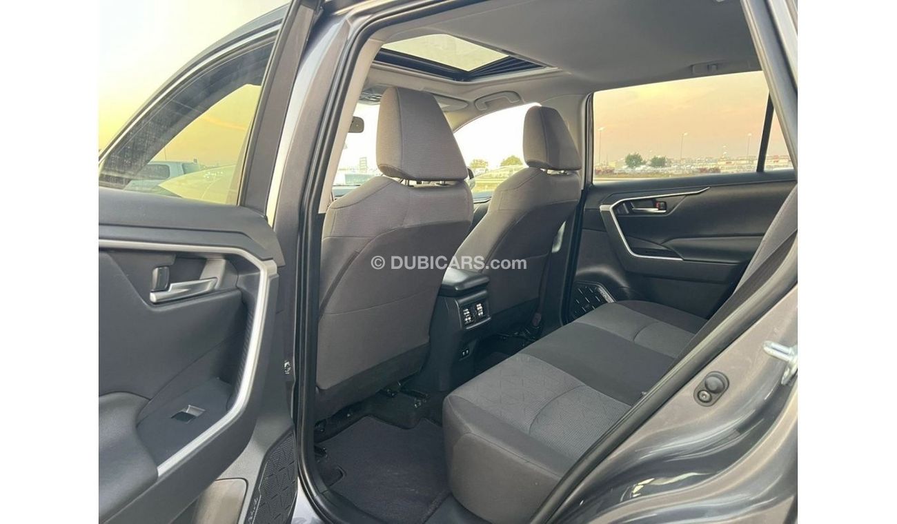 Toyota RAV4 2019 Toyota Rav4 XLE // SUNROOF // 2.5L V4 / UAE PASS