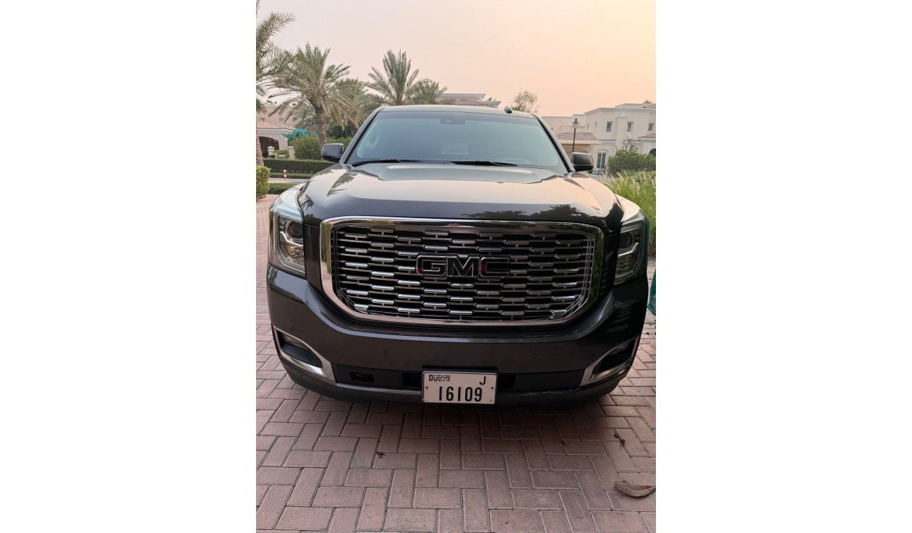 جي أم سي يوكون XL Denali 6.2L (7 Seater)