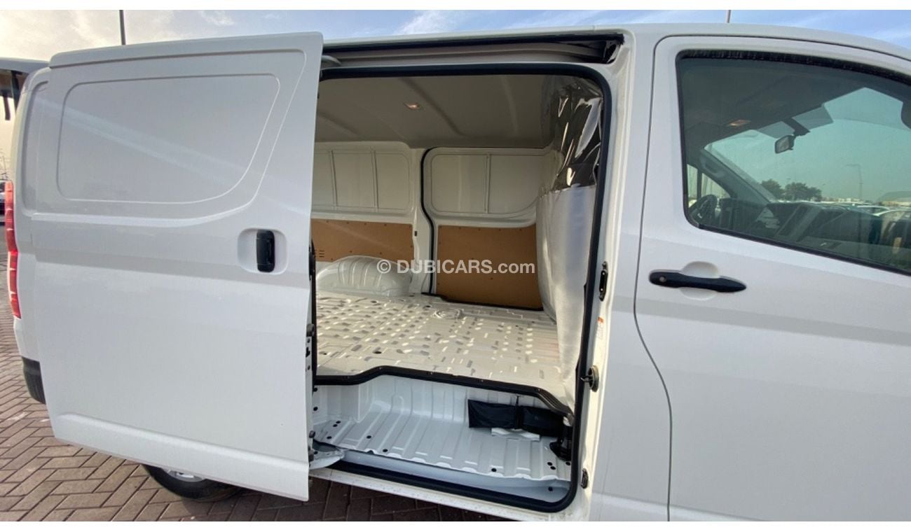 Toyota Hiace BRAND NEW CARO VAN 2022 5 DOORS FOR EXPORT ONLY