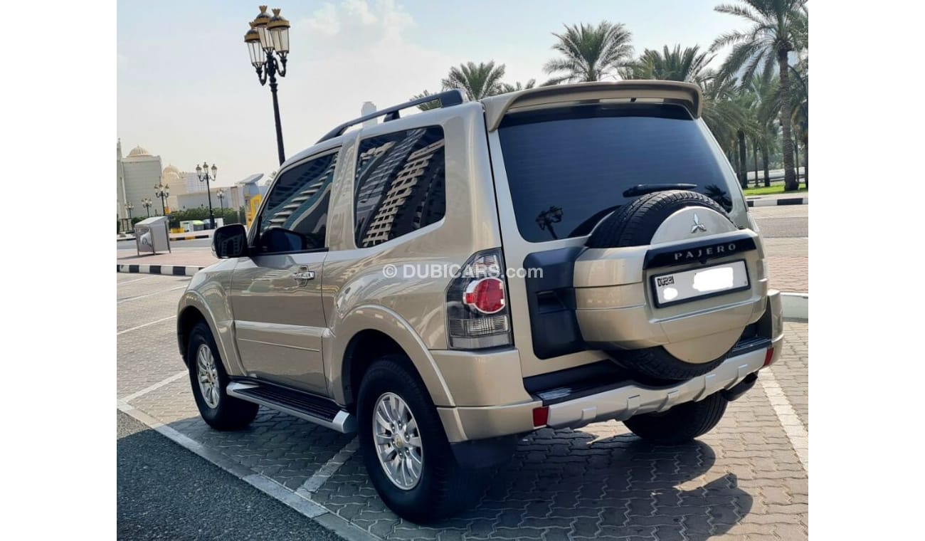 Mitsubishi Pajero PAJERO 2013 GCC 2 DOOR  LOW MILEAGE