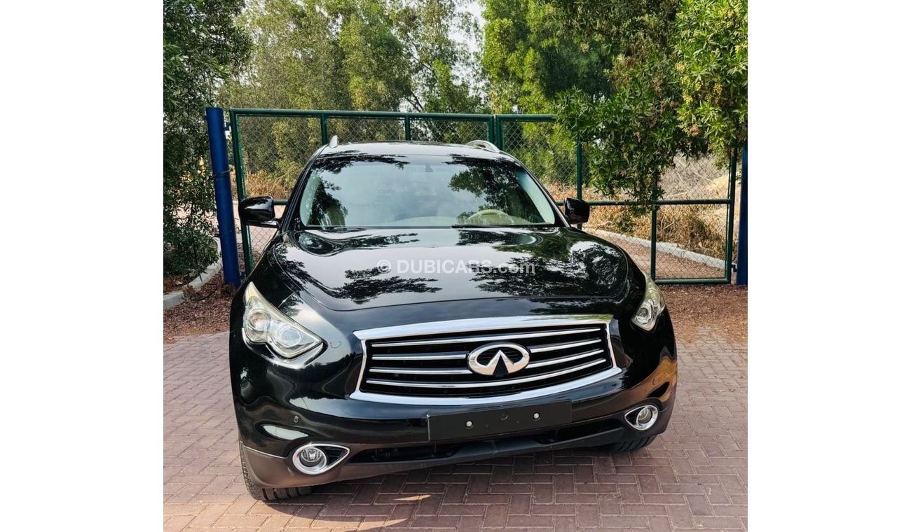 Infiniti QX70 GCC .. FSH .. V6 .. Perfect Condition