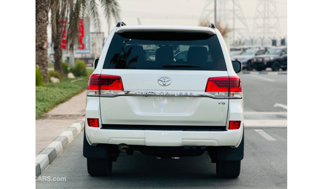 تويوتا لاند كروزر Toyota Land Cruiser 2020 V8 full options