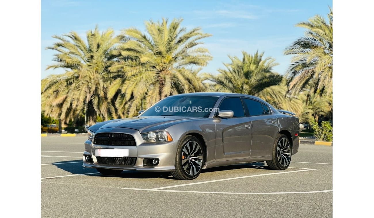 Dodge Charger R/T DODGE CHARGER V8 MODEL 2013 RT KIT SRT