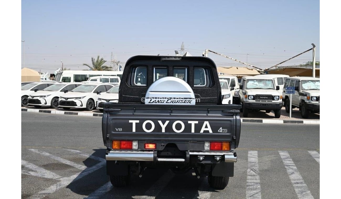 Toyota Land Cruiser Pick Up Double Cab V8 4.5L Diesel 4WD MT