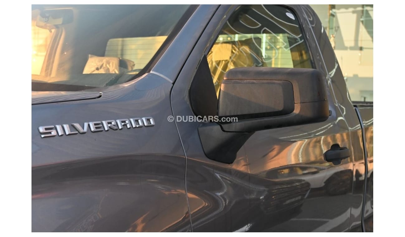 شيفروليه سيلفارادو LT CHEVROLET SILVERADO 5.3L PETROL 4X4 RC1500 Automatic Model Year 2022