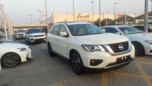 Nissan Pathfinder SV Hybrid Supercharged