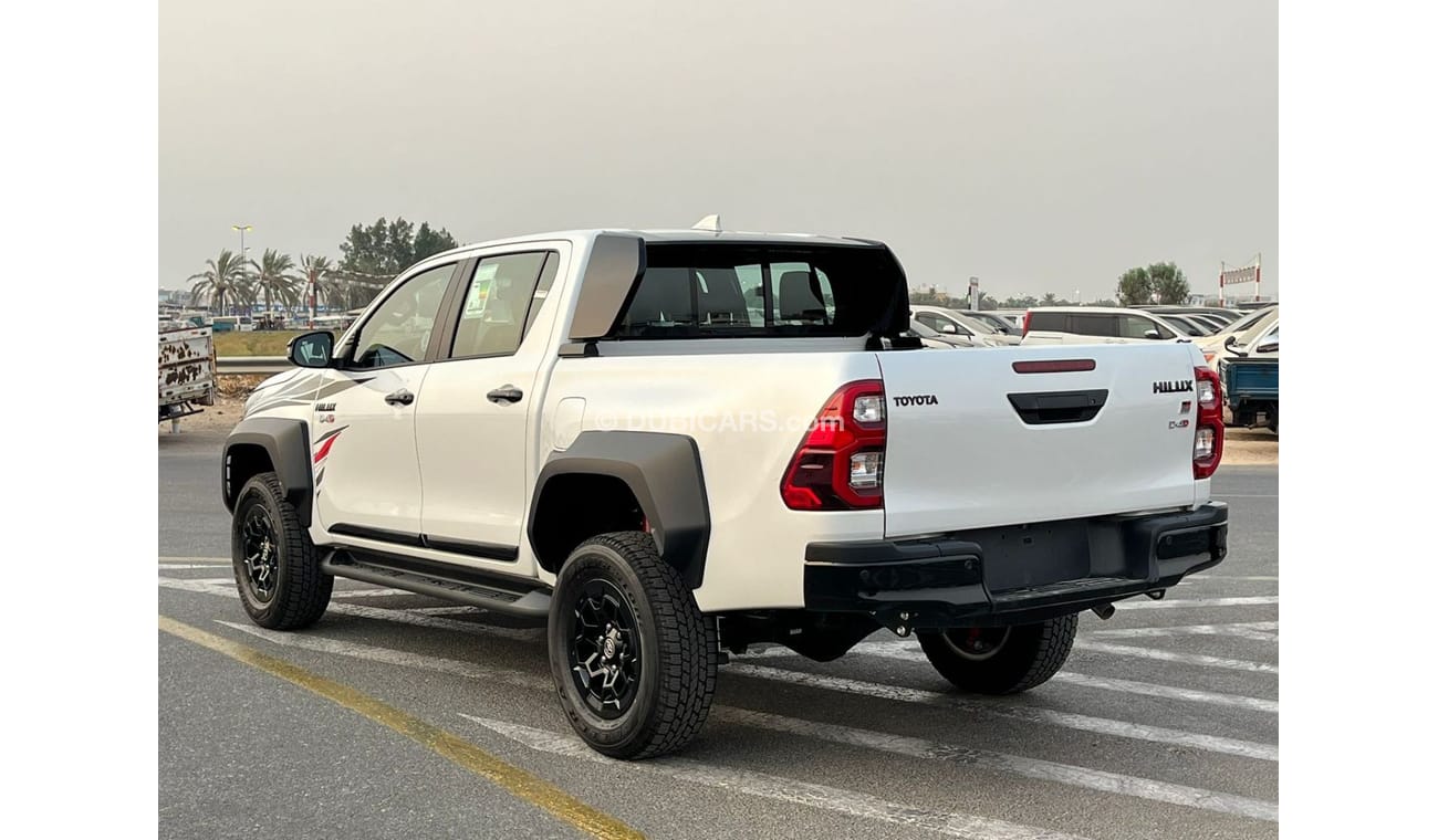 تويوتا هيلوكس HILUX GR SPORT 2.8L DSL