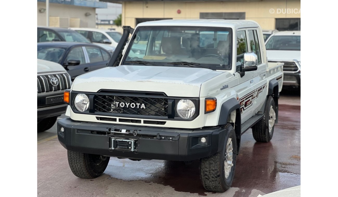 تويوتا لاند كروزر بيك آب TOYOTA LAND CRUISER 79 DOUBLE CAB PIKCUP LX-Z V6 4.0L PETROL 4WD