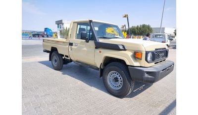 تويوتا لاند كروزر بيك آب 79 SC 4.0L PETROL AUTOMATIC TRANSMISSION ( FOR RE-EXPORT ONLY )