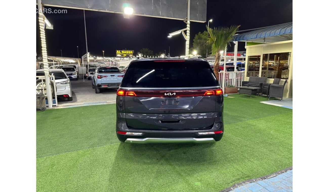 كيا كارنيفال Kia Carnival 2021 with 3.3 engine Full Option good equipment minimal damage fits even in Russia