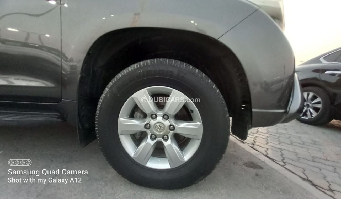 تويوتا برادو 2014 Toyota Prado TX-L (J150), 5dr SUV, 2.7L 4cyl Petrol, Automatic, Four Wheel Drive.The car is ver