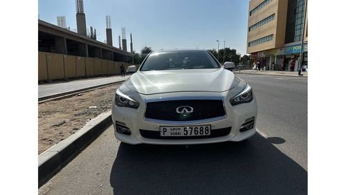 Infiniti Q50 Luxe 2.0L