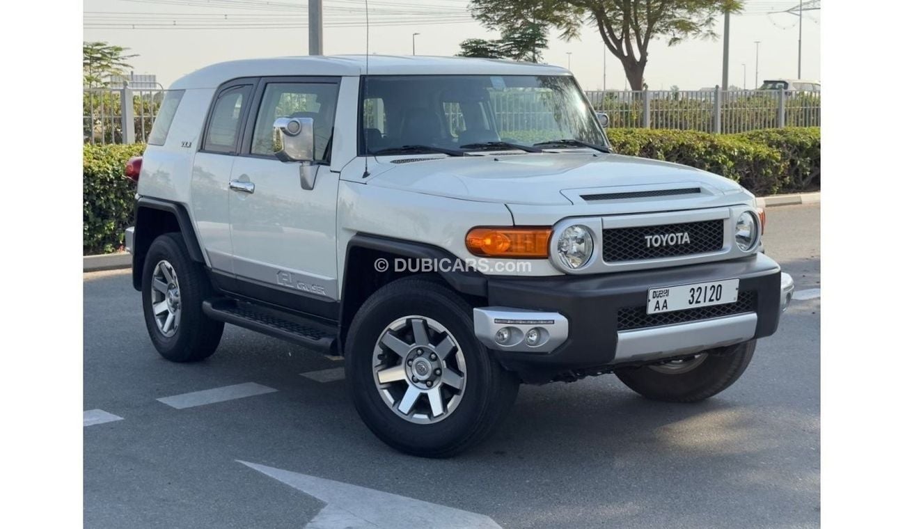 Toyota FJ Cruiser Toyota Land Cruiser VXR MODEL 2014 KM 49000 NO ACCDEINT NO PAINT