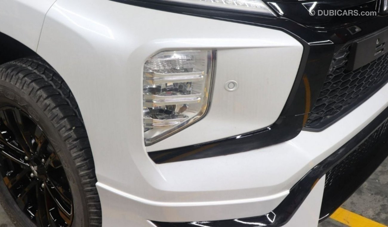 ميتسوبيشي مونتيرو 2023 MITSUBISHI MONTERO SPORT WITH EXCLUSIVE BODY KIT V3 GLIM - EXPORT ONLY