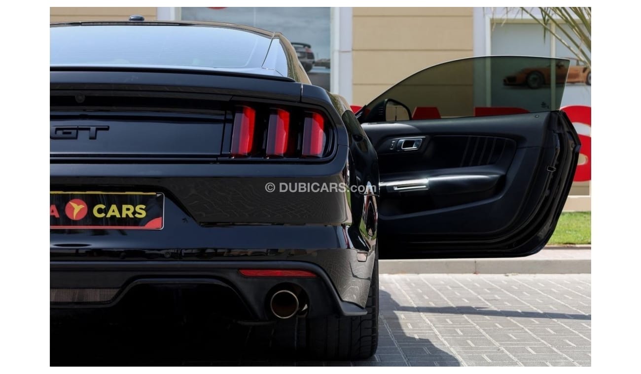 Ford Mustang Ford Mustang GT Premium 2017 GCC under Warranty with Flexible Down-Payment.