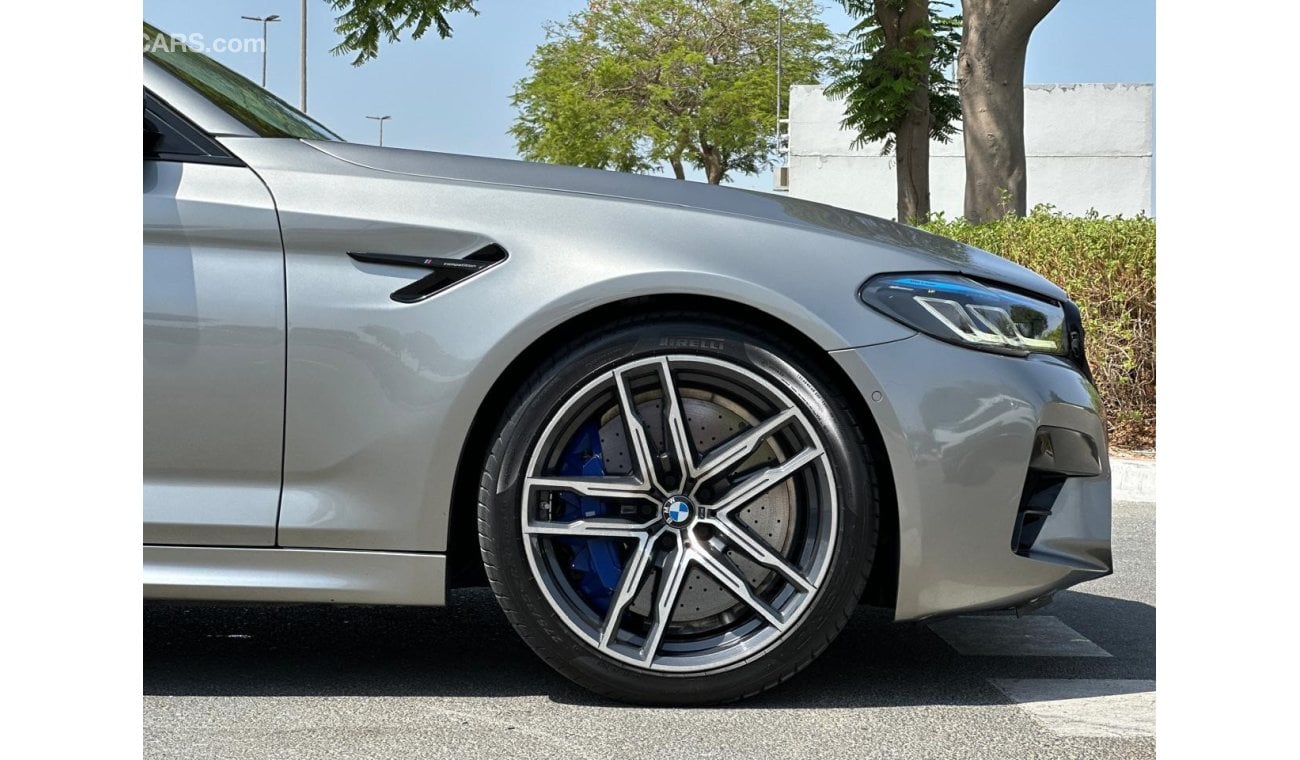 بي أم دبليو M5 Competition 4.4L (617 HP) BMW M5 Competition Carbon Fiber Edition / GCC / 2021 / Perfect Condition /