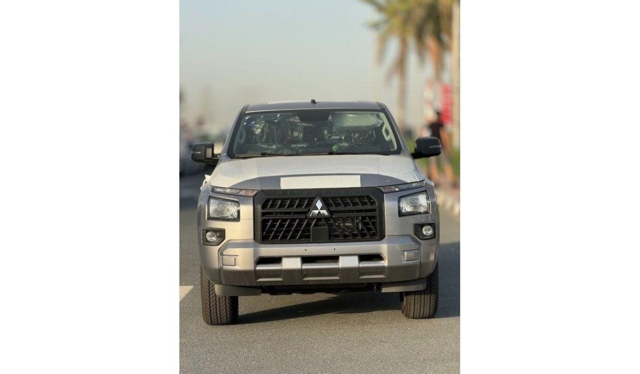 ميتسوبيشي L200 MITSUBISHI L-200 Petrol GLX