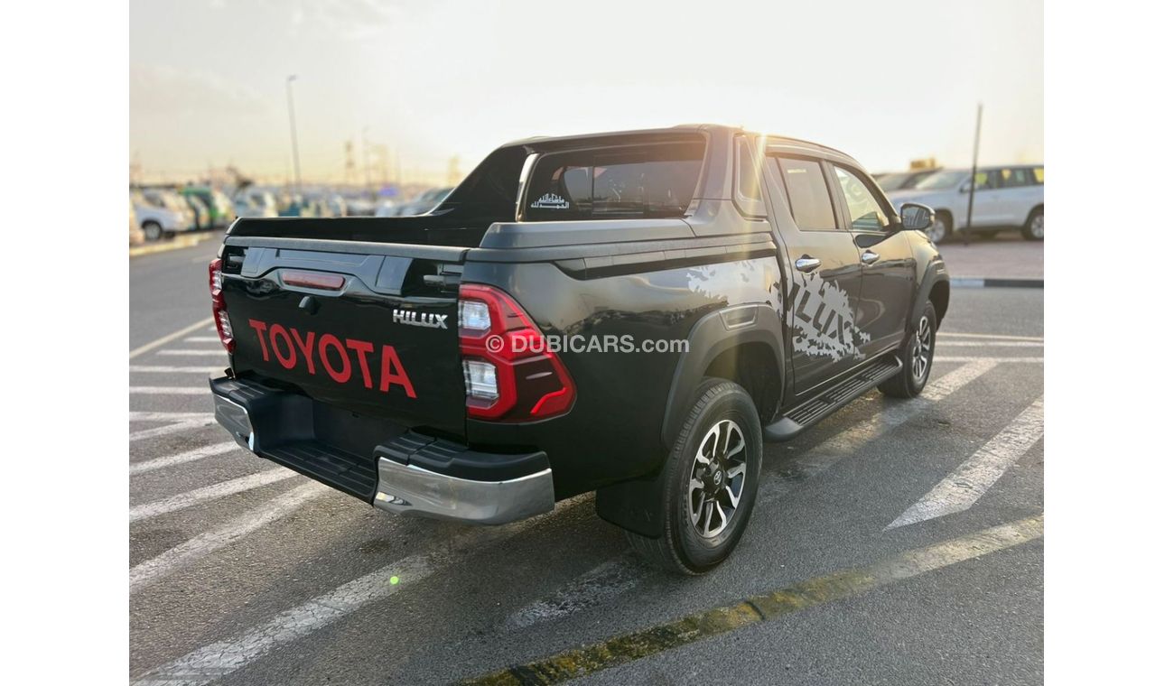 تويوتا هيلوكس Toyota Hilux 2016 Model Full option petrol 5 seater