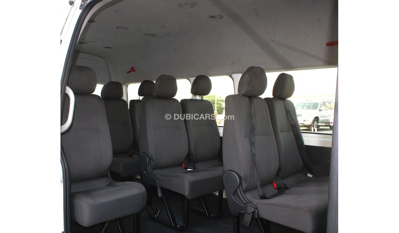 Toyota Hiace Commuter GL High Roof TOYOTA HIACE 2019 WHITE GCC EXCELLENT CONDITION WITHOUT ACCIDENT