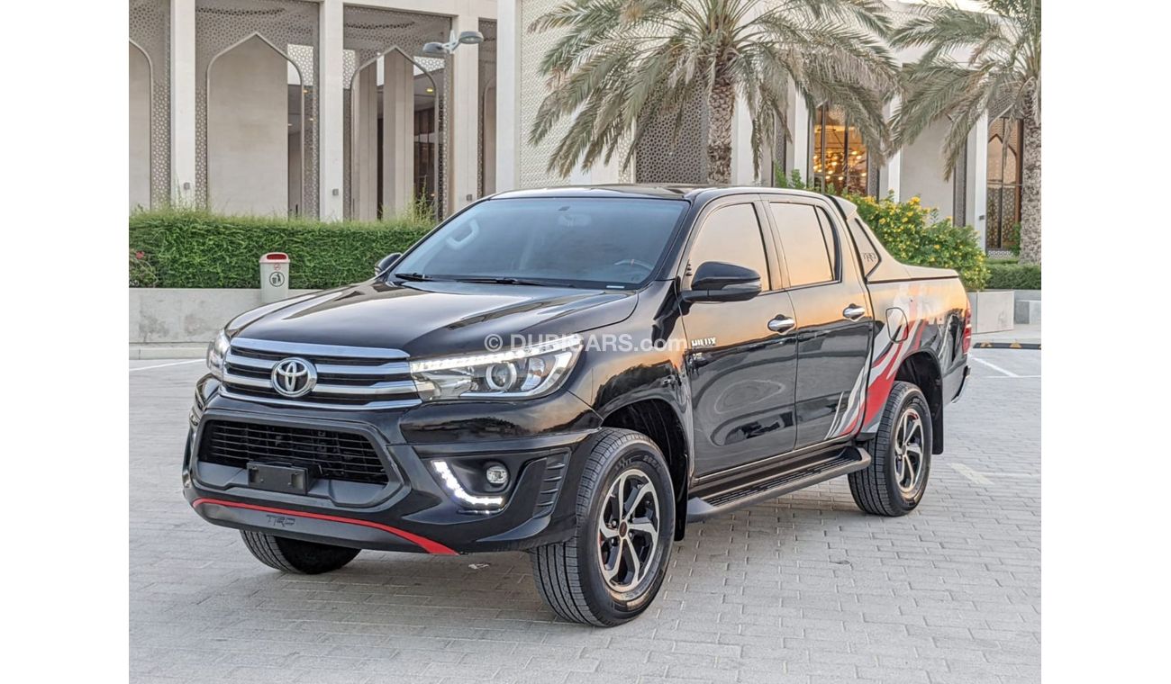 تويوتا هيلوكس DC TRD 4.0L 4WD