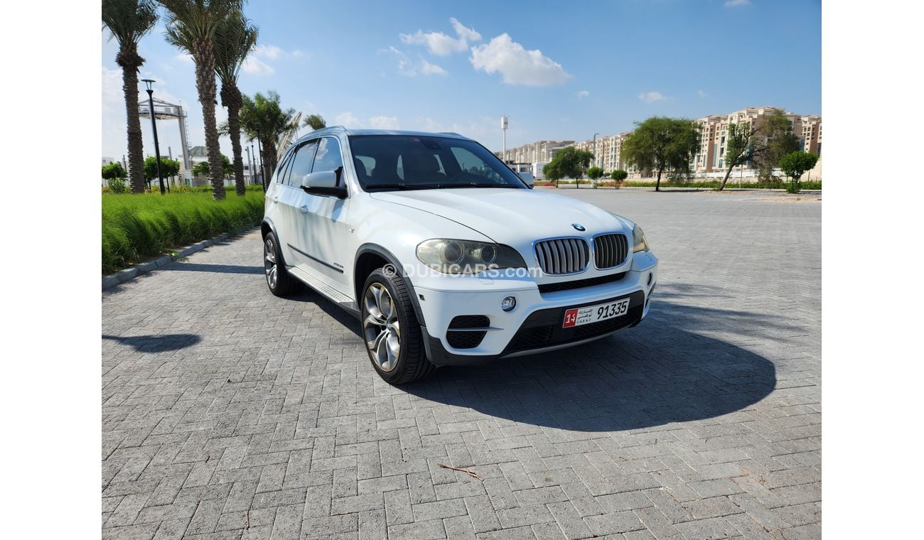 بي أم دبليو X5 xDrive 50i M Sport 4.4L (5 Seater)