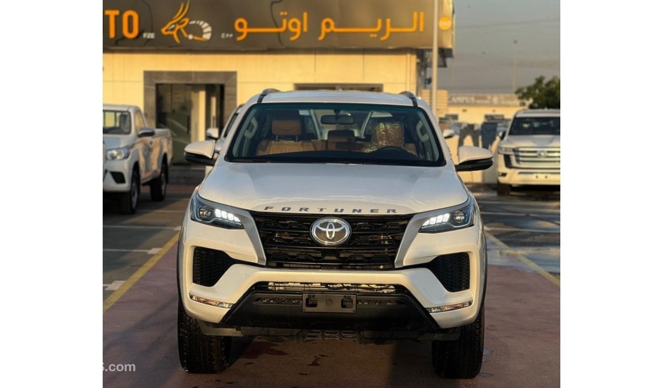 تويوتا فورتونر TOYOTA FORTUNER (TGN156) 2.7 L SUV 4WD 5Doors 2024