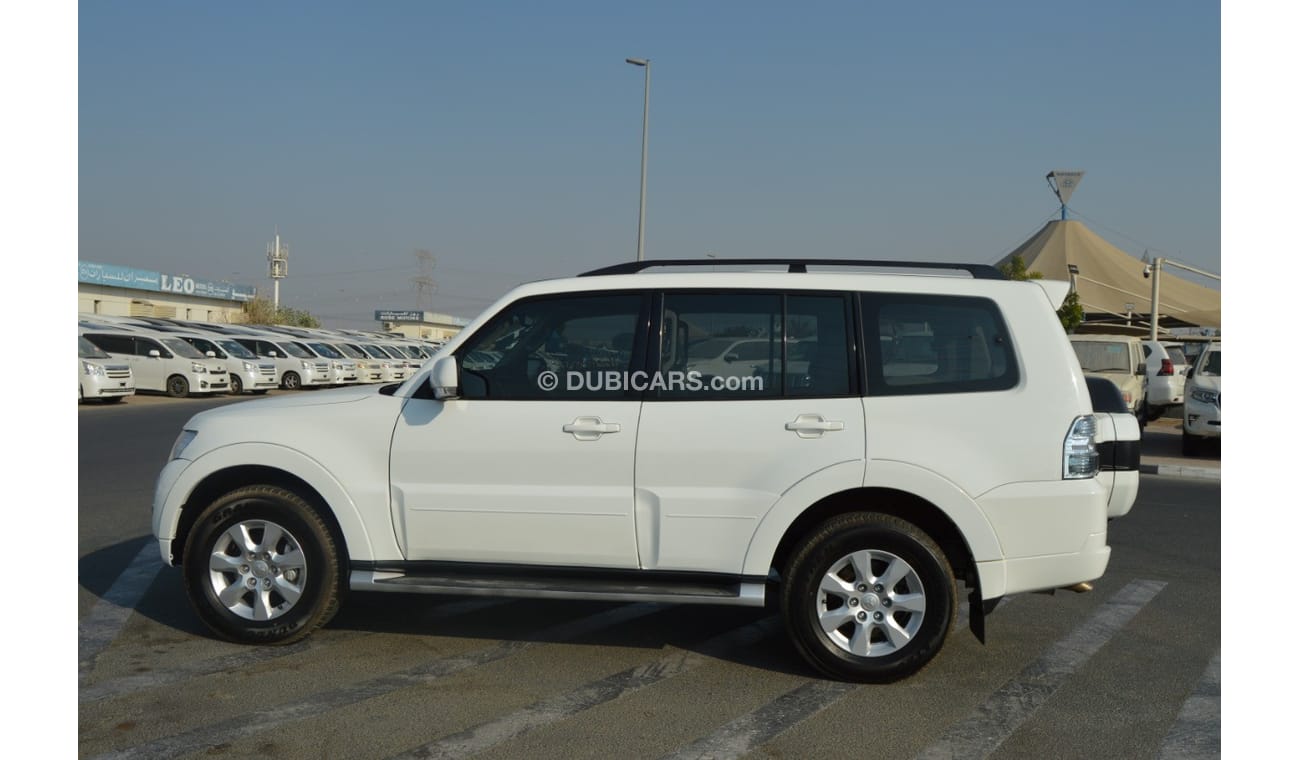 Mitsubishi Pajero Full option leather seats right hand drive