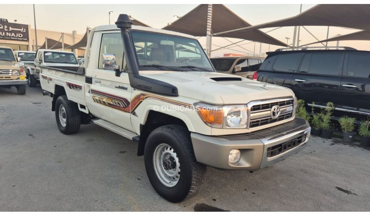 Toyota Land Cruiser Pick Up 2020 TOYOTA LAND CRUISER SINGLE CABIN DIESEL 4.5L V8 Clean Car Without Accident Without Paint no any