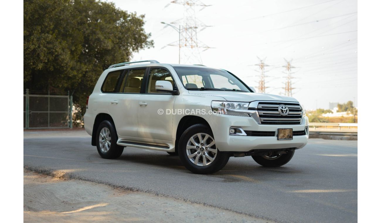 Toyota Land Cruiser EXR 4.0L 4WD AED 3,467/month 2018 | TOYOTA LAND CRUISER | EXR 4.0L V6 | GCC | T67830